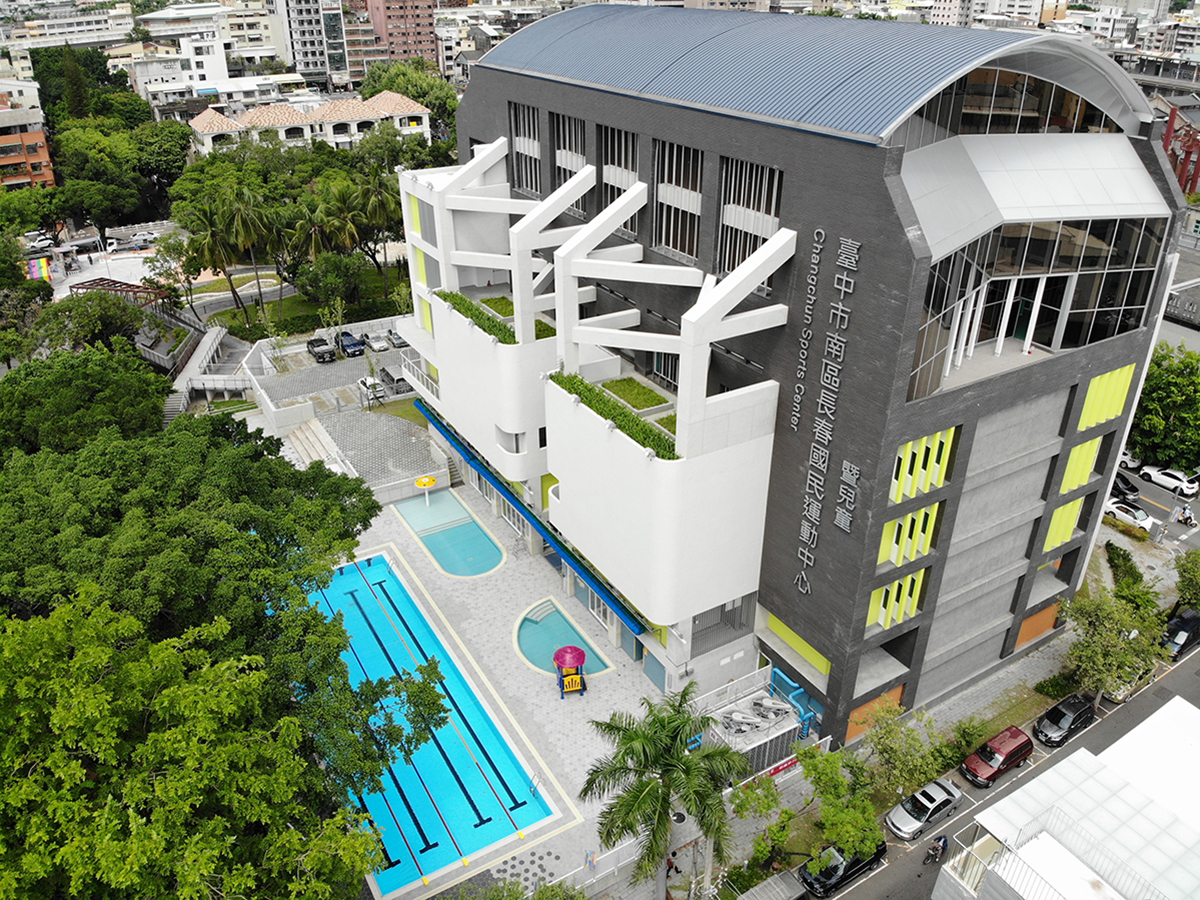 台中市長春國民運動中心